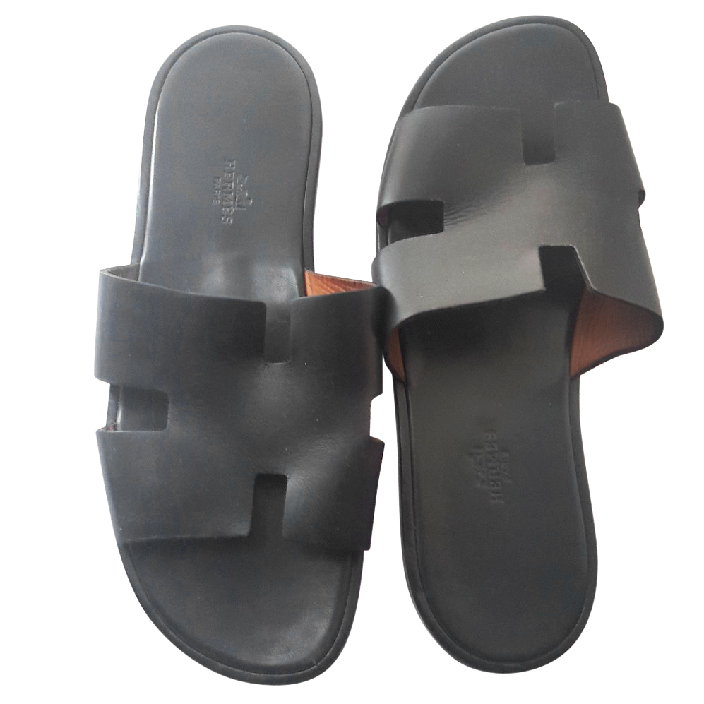 hermes black flip flops