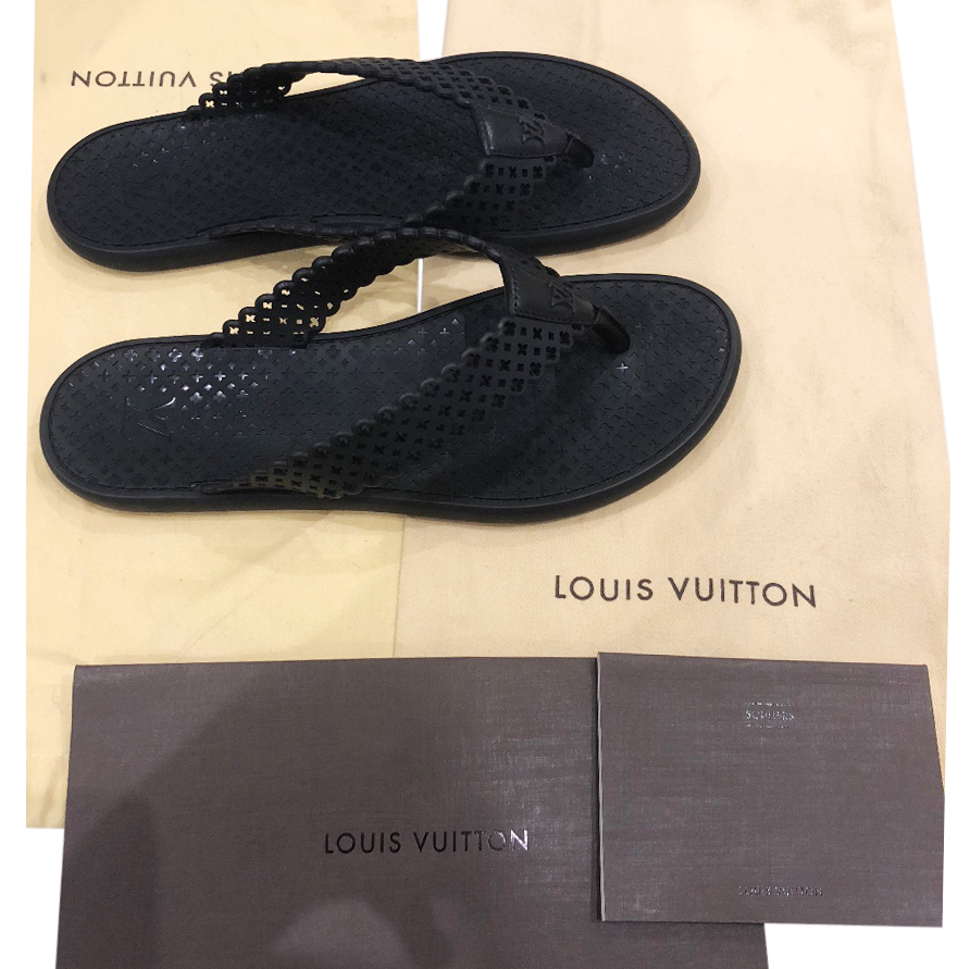 Big Paradise! on X: Louis Vuitton flip flops available GHC5,000 Delivery  Nationwide!  / X