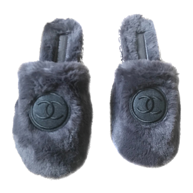Chanel Luxury Faux Fur Slippers | HEWI