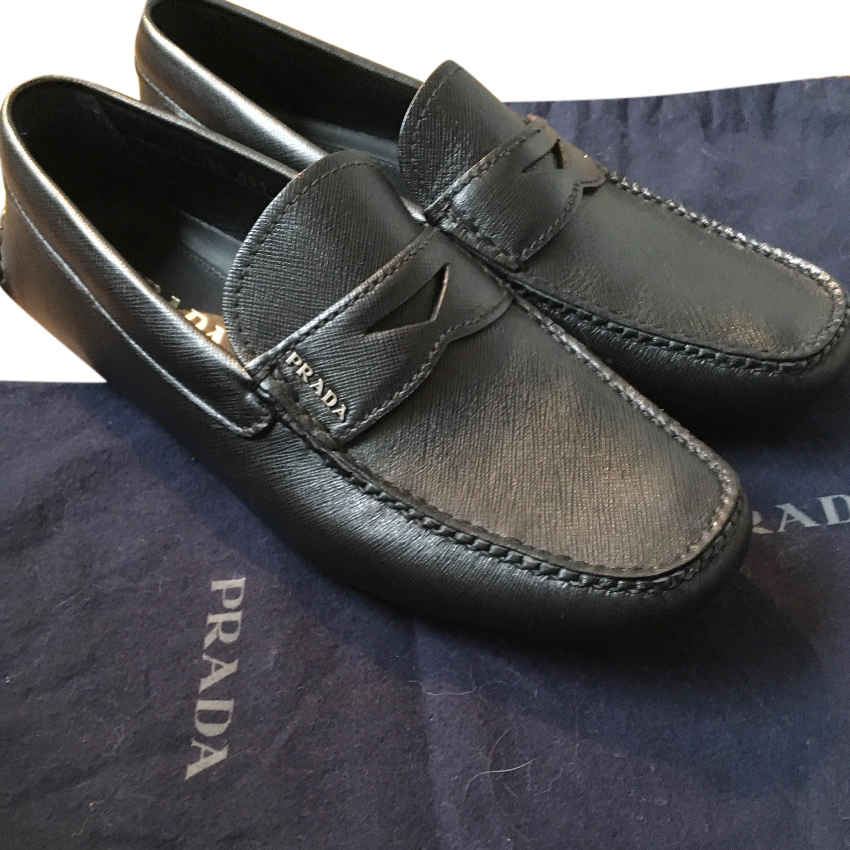 Prada Black Leather Loafers | HEWI