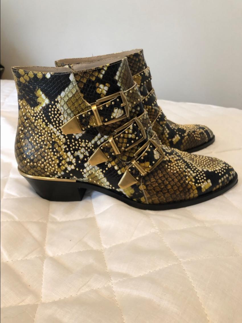 chloe susanna python boots