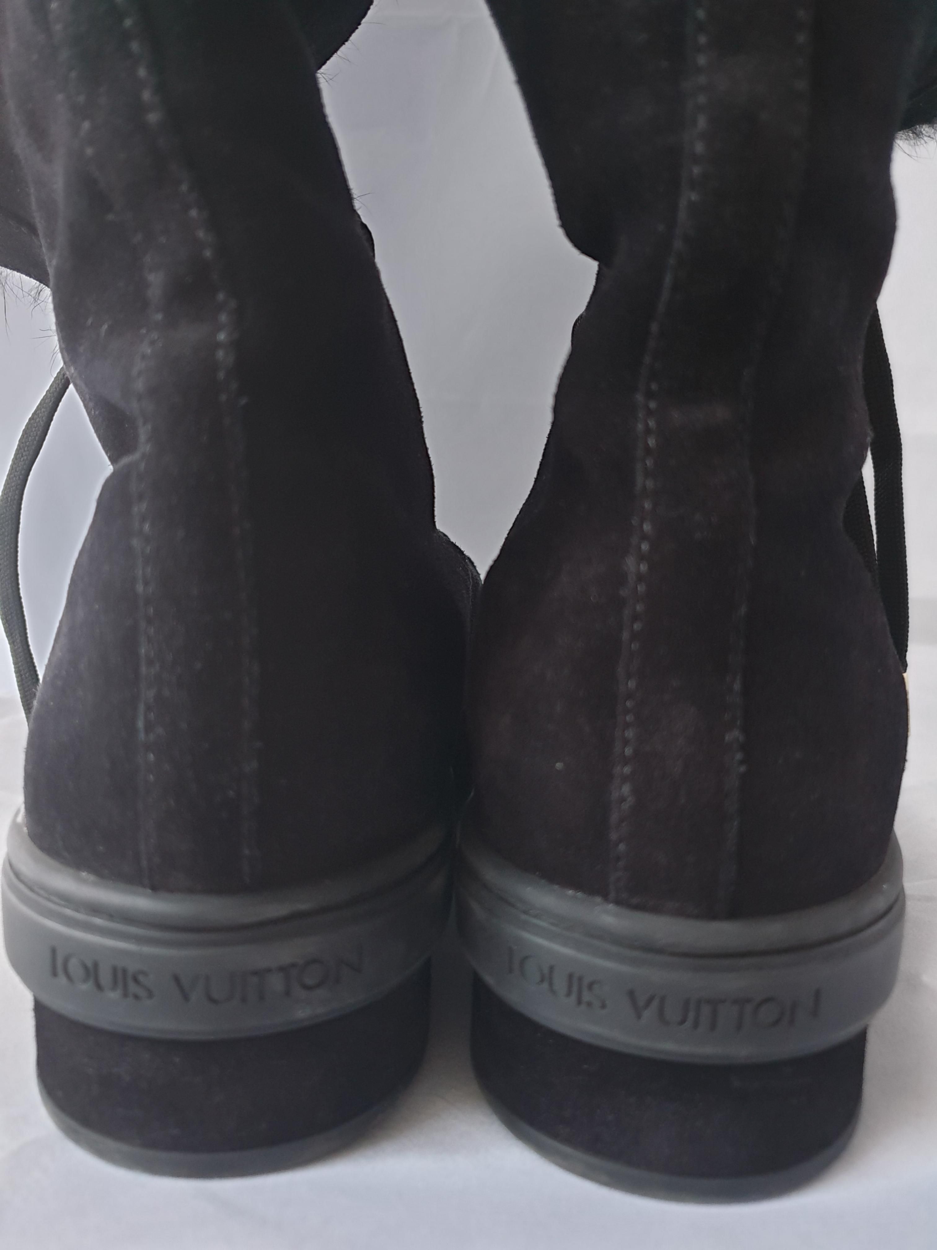 Louis Vuitton Black Suede Shearling Lined Boots | HEWI