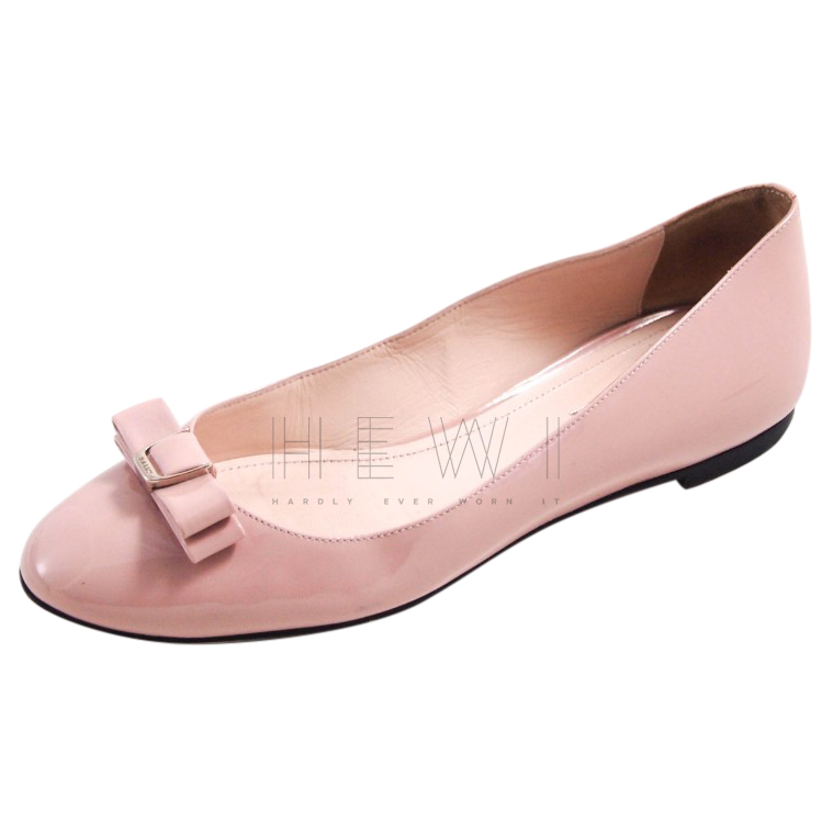 pale pink flats