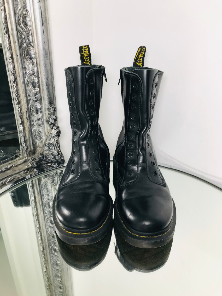 vetements borderline boots