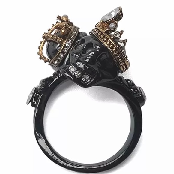 alexander mcqueen queen skull ring