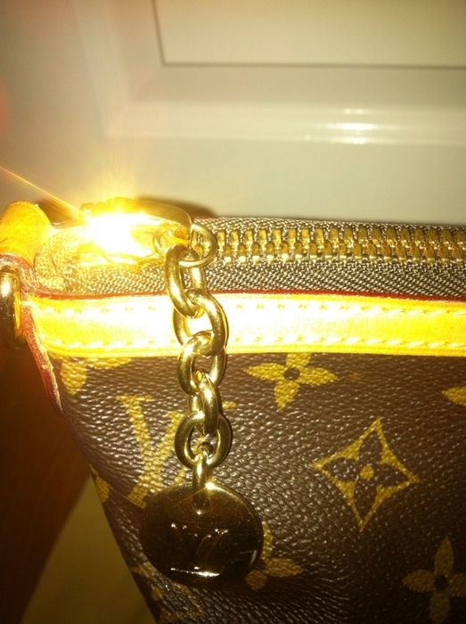 louis vuitton monogram keffieh