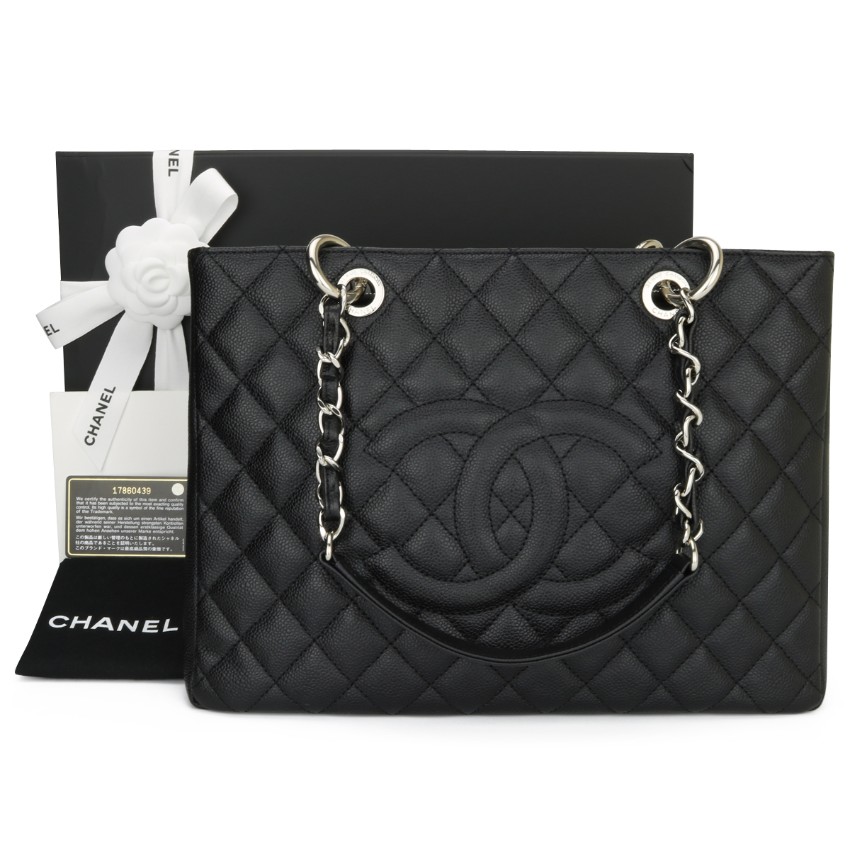 chanel black purse with silver chain