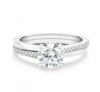 De Beers Platinum Promise Solitaire Diamond Ring