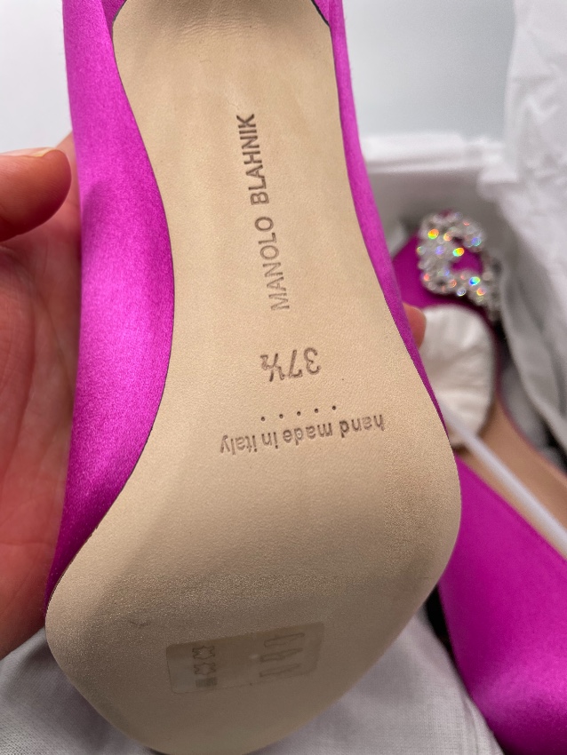 manolo blahnik hangisi fuchsia