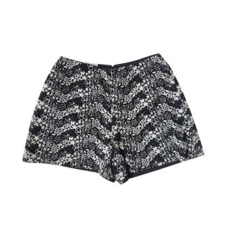 Giamba embroidered floral lace shorts