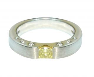 Paul Spurgeon Brushed Platinum Yellow Diamonde Ring