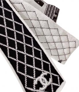 Chanel black and ivory diamond intarsia cashmere blend scarf