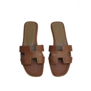 Hermes Brown Leather Oran Flat Sandals